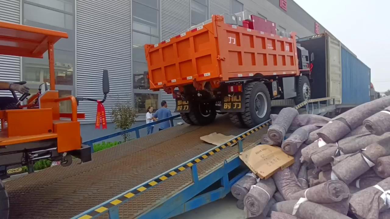 2台15吨矿用运输车出口赞比亚