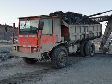 内蒙古12吨矿山运输车
