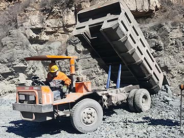 铁矿8吨矿用运输车