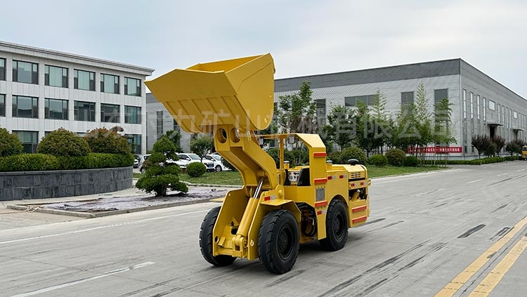 时力地下铲运机